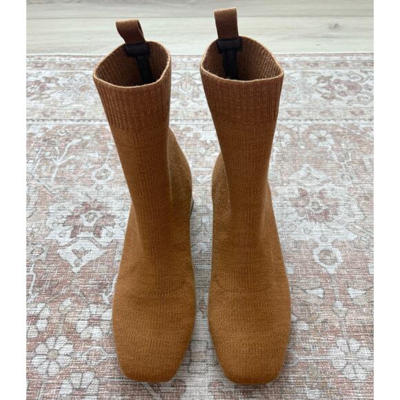 Vivaia Square Toe Heeled Boots Regina Pro Size EU 40 US 9 Minimalist Neutral - Picture 2 of 11